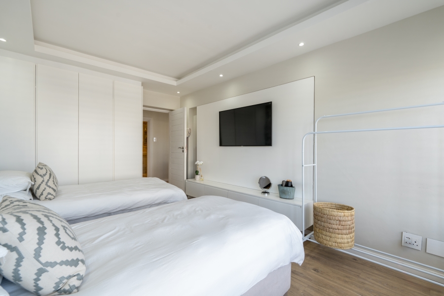 To Let 3 Bedroom Property for Rent in Mouille Point Western Cape